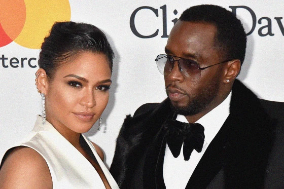Cassie Ventura-ová - expartnerka - obeť